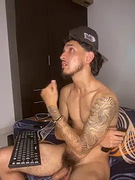 Kriss_Edwards Live XXX-Chat