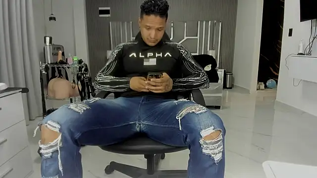 master_leather's Live XXX Chat
