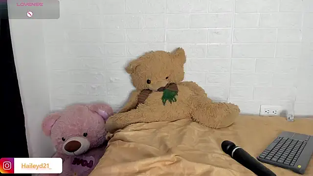 HaileyDuke élő XXX-chatje