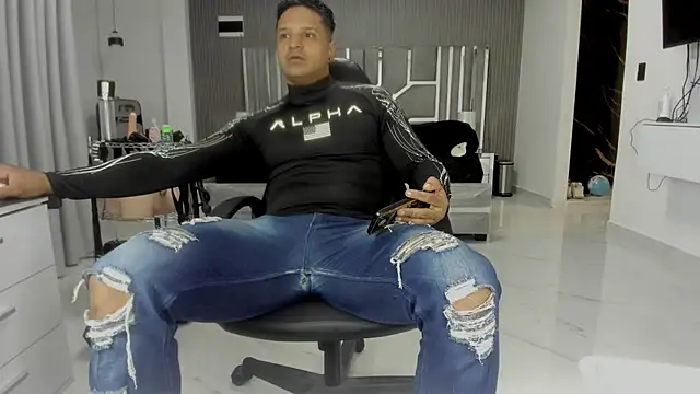 master_leather's Live XXX Chat