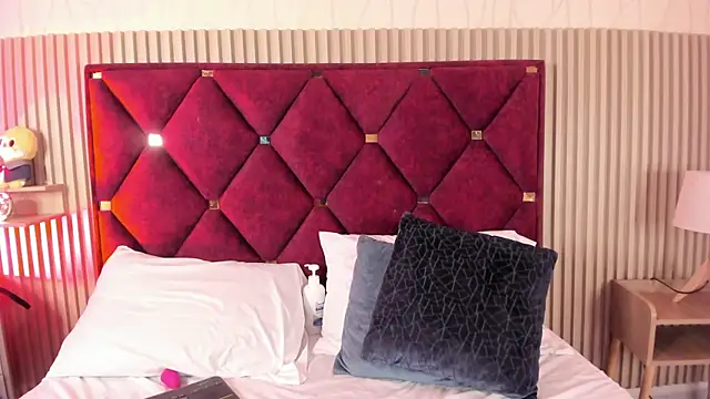 Kiri_Velvet's Live XXX Chat