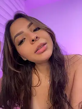 IvyBennett_ élő XXX-chatje