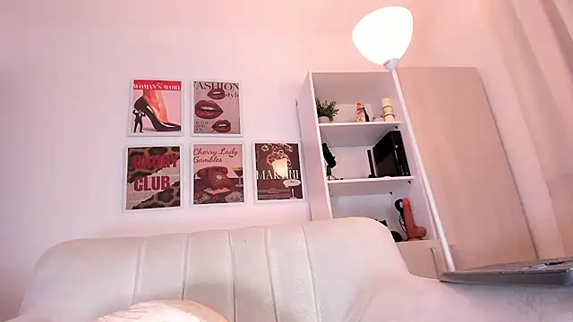 Nathaly__1 élő XXX-chatje