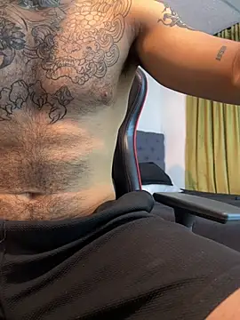 Chat XXX ao vivo de Benjii_Carter1