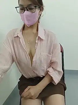 Lucky_girl_888_'s Live XXX Chat