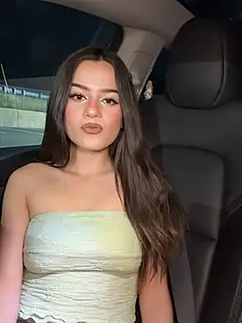 Show modela SophiaXJohn na web-kameri