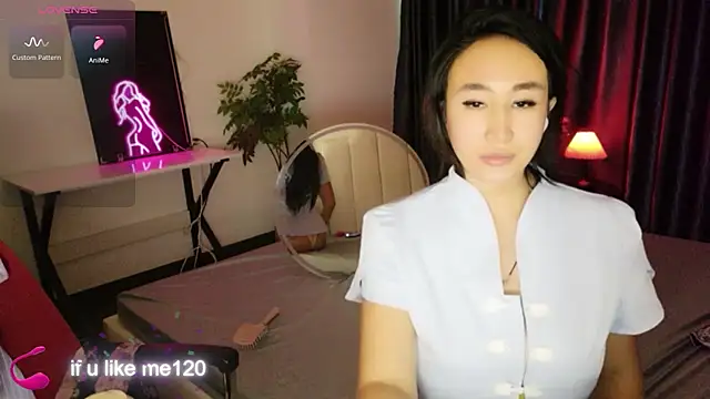 XXX chat uživo modela JustAngel77