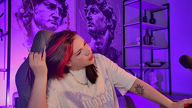 AliceSunday élő XXX-chatje