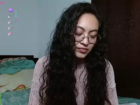 Amitlu_ élő XXX-chatje