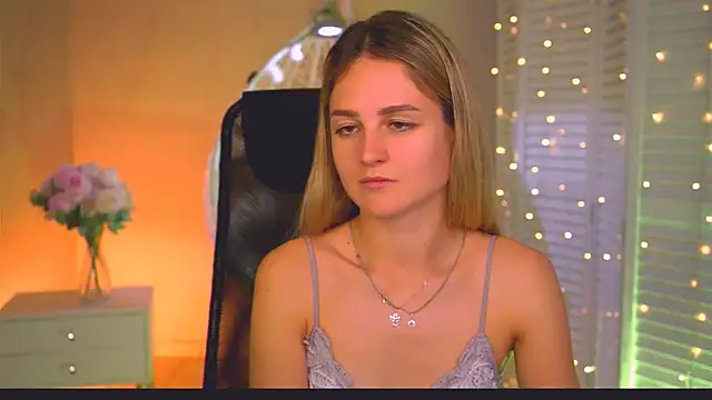 DeboraLarson 现场XXX聊天