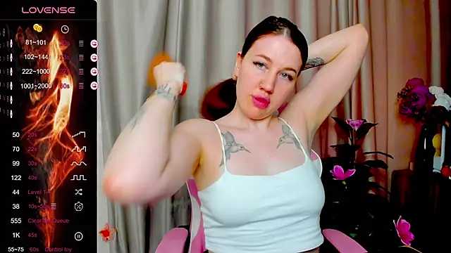 Arya_Curves élő XXX-chatje
