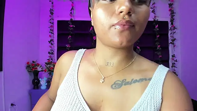 sweelanna__ élő XXX-chatje