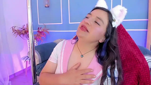TaraTaylorr's Live XXX Chat