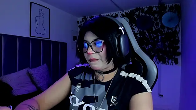 Kitty_Gang élő XXX-chatje