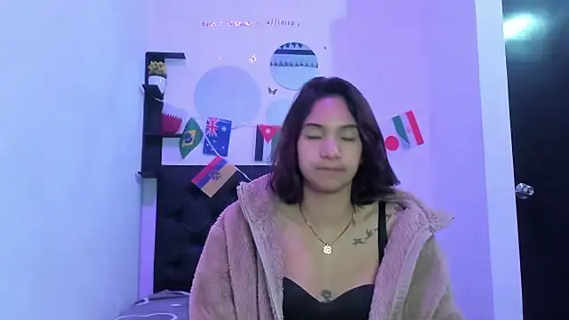 sapphire_brown20 লাইভ XXX চ্যাট