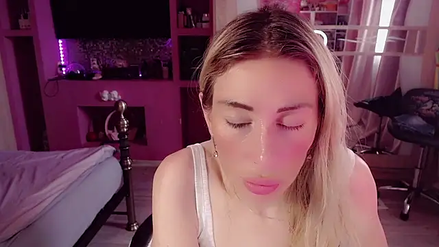 AnnieGOld_ – Live XXX-chat