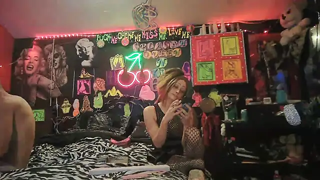 Splash_Queen420 élő XXX-chatje