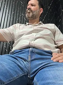 Hairy_Dad86n Live XXX chat
