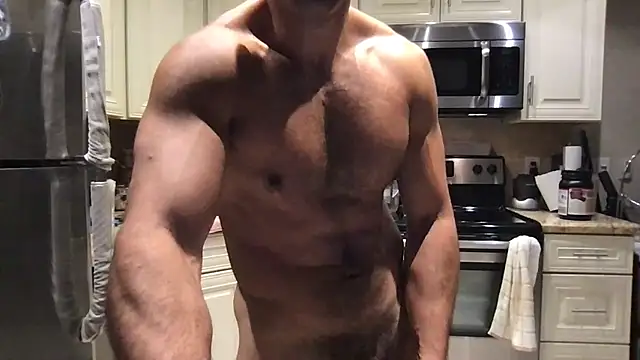 Živý XXX chat BigGuyMuscle