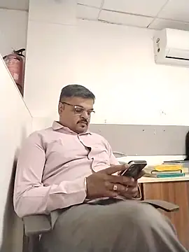 Desi_Lodo_Gujju_Boy 网络视讯表演