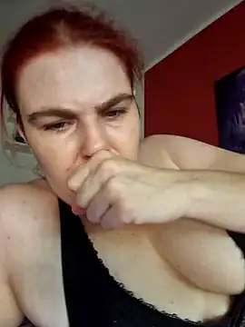 Redhead-Wife's Webcam Show