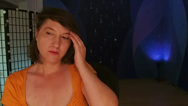 Intruderrorry XXX чат на живо