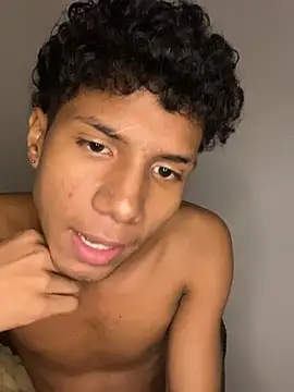 Fabi_Granado 现场XXX聊天