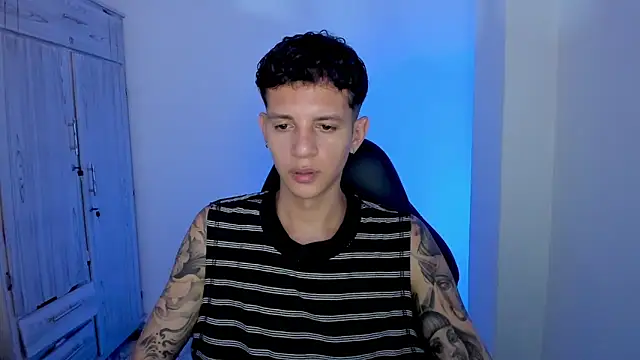 Chat XXX ao vivo de tylerrnova