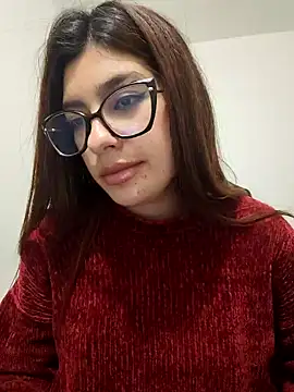 cutetemari Adlı Modelin Canlı XXX Sohbeti