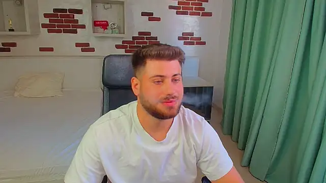 Chat +18 de DaxGreer ao vivo
