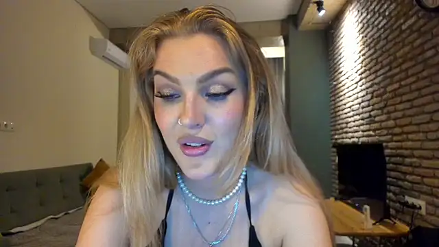 XXX chat uživo modela fifteenpoem