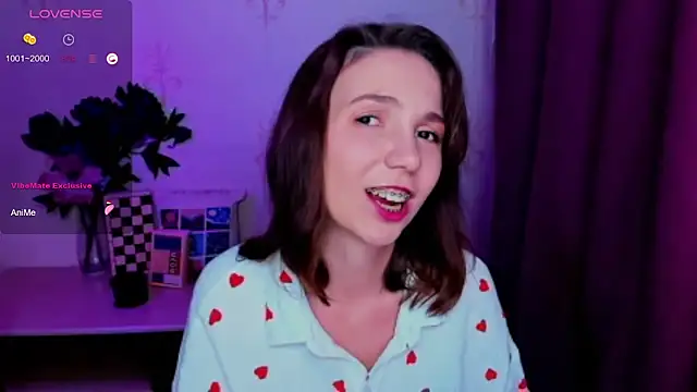 KindHazelHere_'s Live XXX Chat