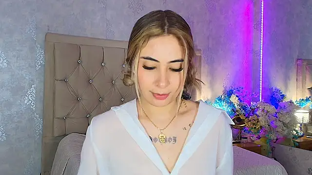 nini_love01 élő XXX-chatje