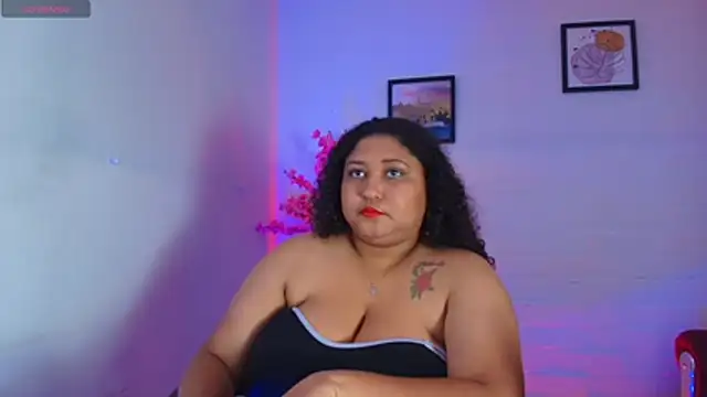Chatroom XXX en direct de Ayliinn_