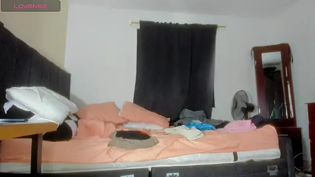 Zuan_zuan777 élő XXX-chatje
