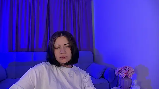 AdrianaToress élő XXX-chatje