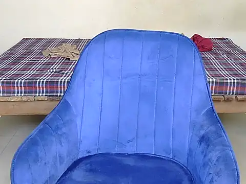 miss-riya19 élő XXX-chatje