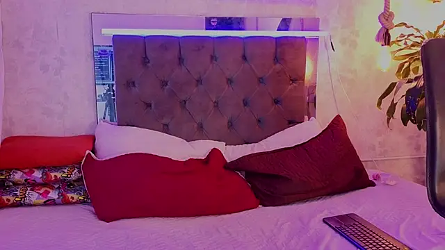 july_quinzel 现场XXX聊天