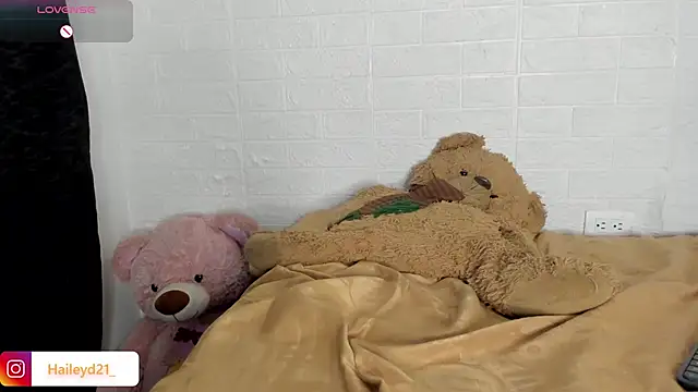 HaileyDuke élő XXX-chatje
