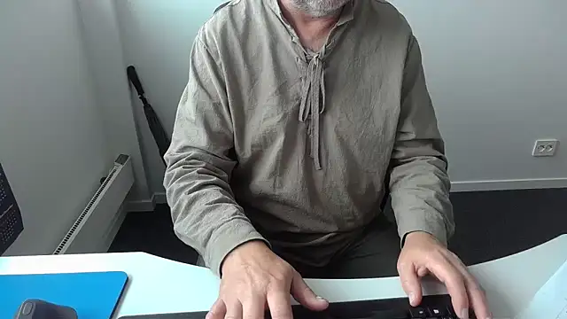 Buggemann élő XXX-chatje