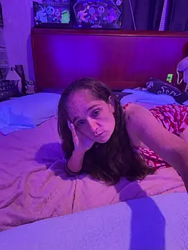 saralaw22 Adlı Modelin Canlı XXX Sohbeti