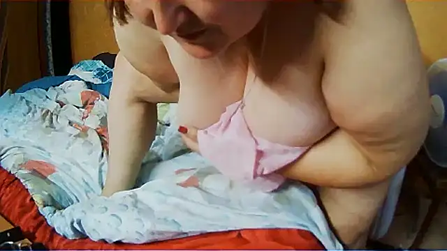 LiluHot Adlı Modelin Canlı XXX Sohbeti
