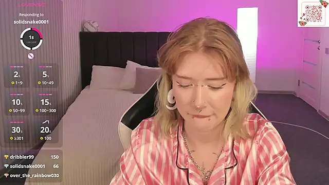 XXX chat uživo modela Elira_Vane