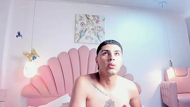 BiancaAndDominicn Webbikameraesitys