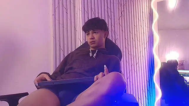 Spark_tay Live XXX-Chat