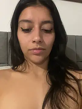 BrittanyDiaz: онлайн-секс-чат