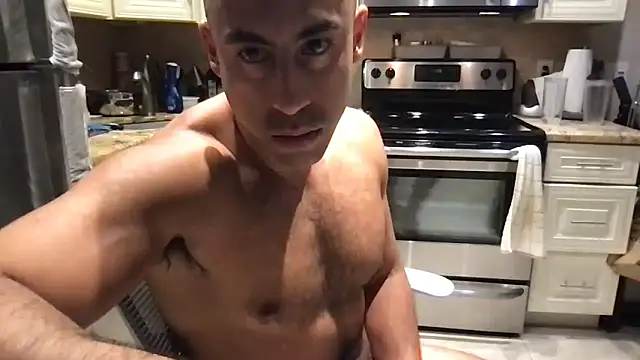 BigGuyMuscleのライブXXXチャット