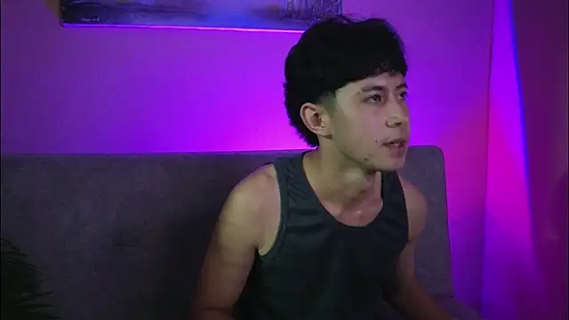 myke_magic live XXX chat