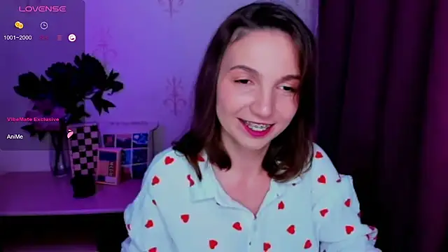Онлайн чат XXX KindHazelHere_