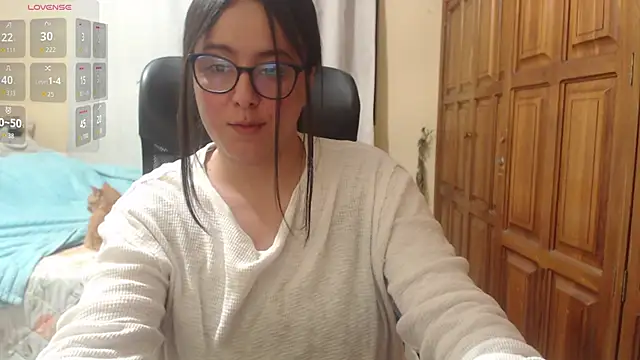 Venus_cat_ live XXX chat